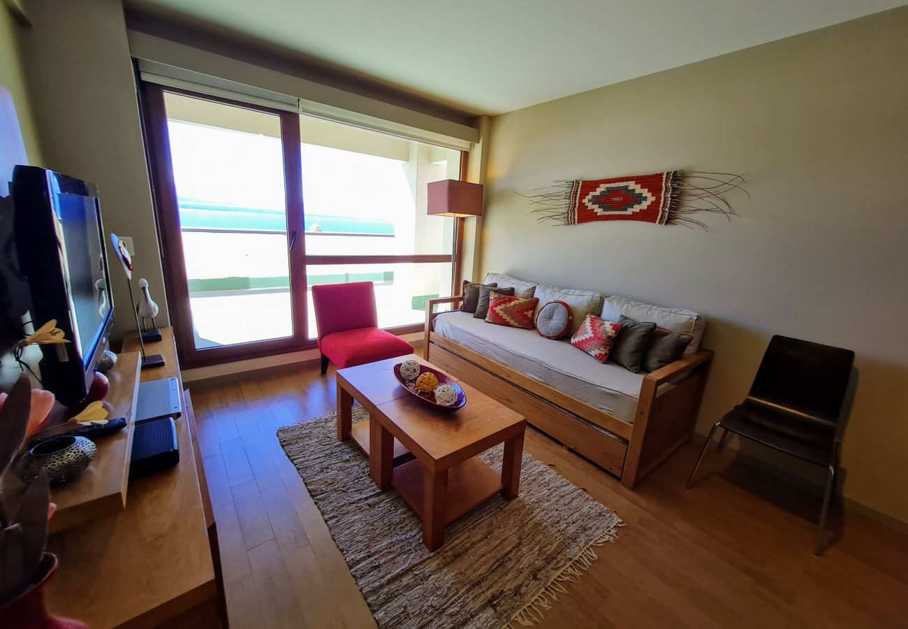 Apartamento en San Carlos de Bariloche - Terrazas del Lago II C con terraza y estac