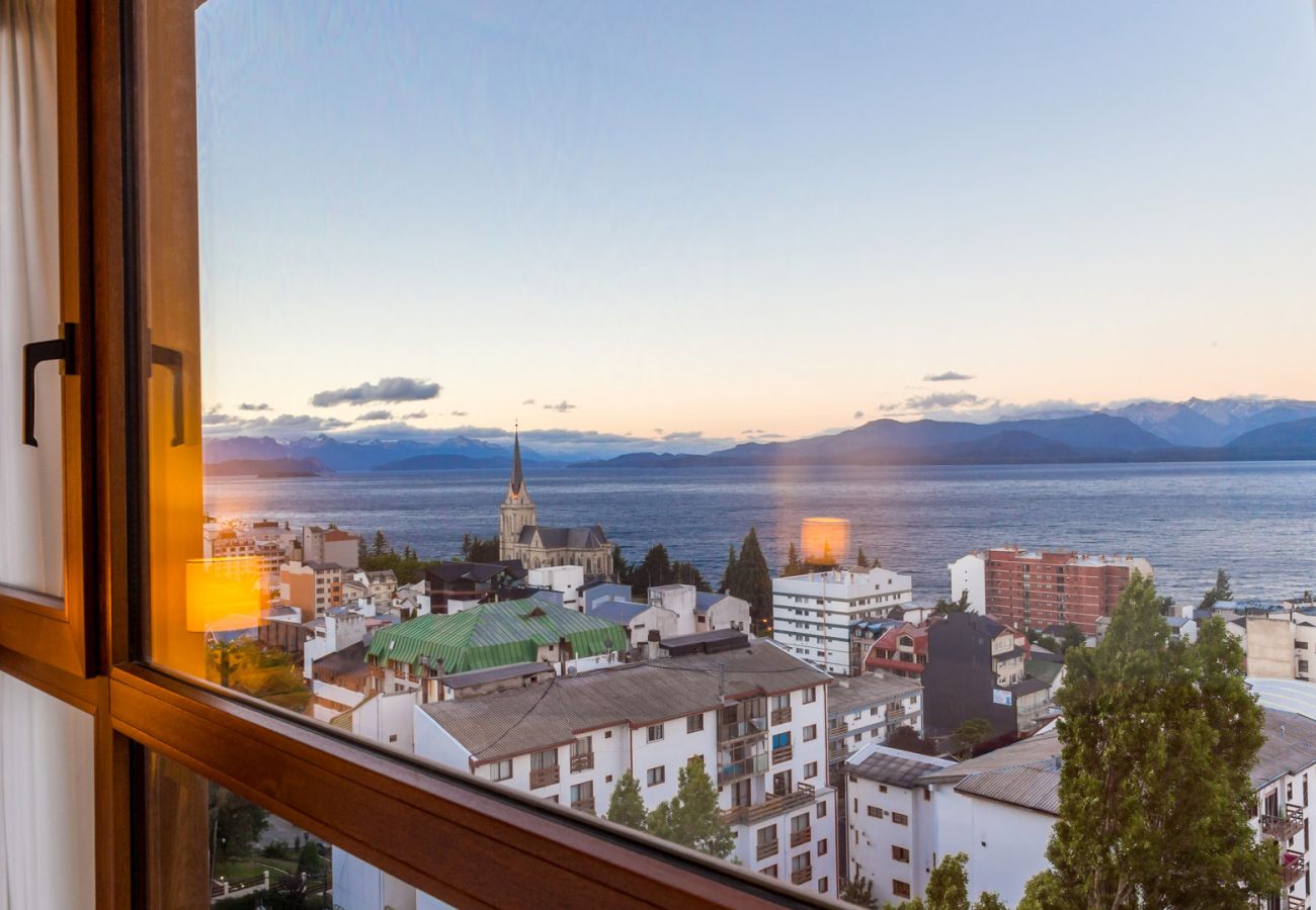 Apartamento en San Carlos de Bariloche - Dto. Kumelka con vista al lago en pleno centro