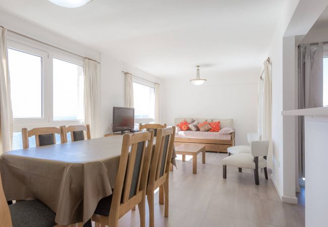 Apartamento en San Carlos de Bariloche - Doriasa, con vista al lago y estacionamiento Apartamento en San Carlos de Bariloche - Doriasa, con vista al lago y estacionamiento