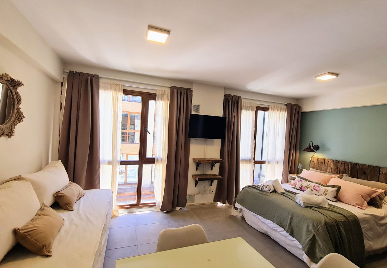 Estudio en San Carlos de Bariloche - Dto. Aupa! en barrio céntrico