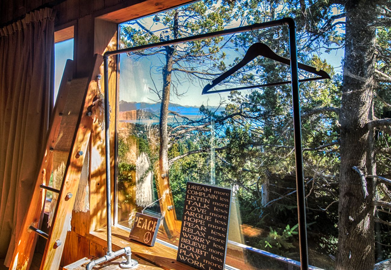 Casa en San Carlos de Bariloche - Magia, cabaña de ensueño con vista al lago