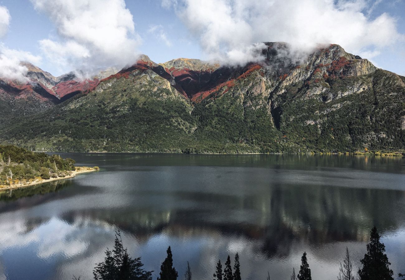 Casa en San Carlos de Bariloche - Magia, cabaña de ensueño con vista al lago
