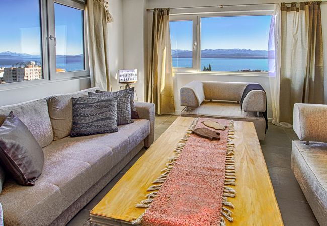 Apartamento en San Carlos de Bariloche - Periscopio con una imponente vista al lago Apartamento en San Carlos de Bariloche - Periscopio con una imponente vista al lago