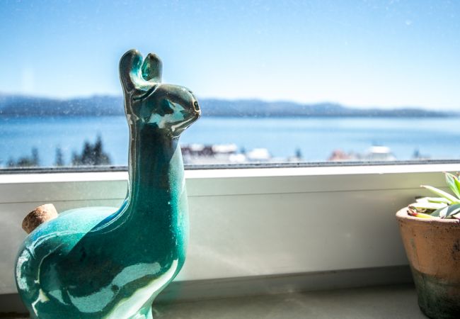 Apartamento en San Carlos de Bariloche - Periscopio con una imponente vista al lago Apartamento en San Carlos de Bariloche - Periscopio con una imponente vista al lago