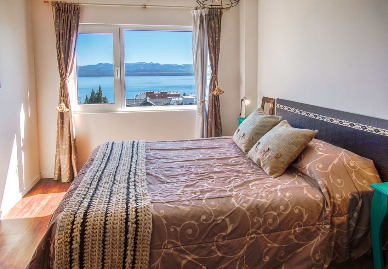Apartamento en San Carlos de Bariloche - Dto. Periscopio con una imponente vista al lago