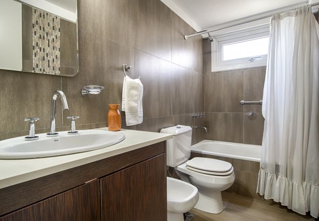 Apartamento en San Carlos de Bariloche - Maiten departamento con estacionamiento Apartamento en San Carlos de Bariloche - Maiten departamento con estacionamiento