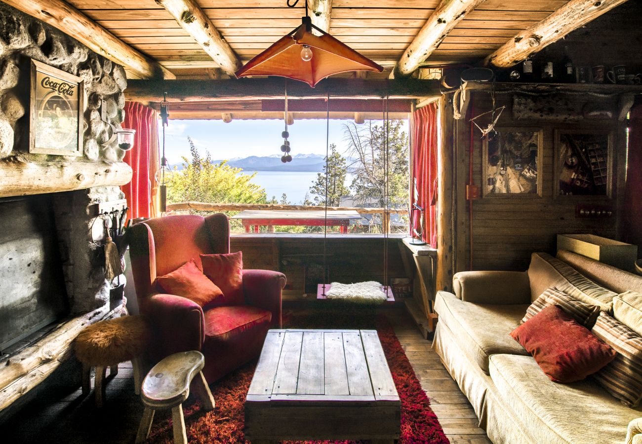 Casa en San Carlos de Bariloche - Rustica y Encantadora con vista al Lago