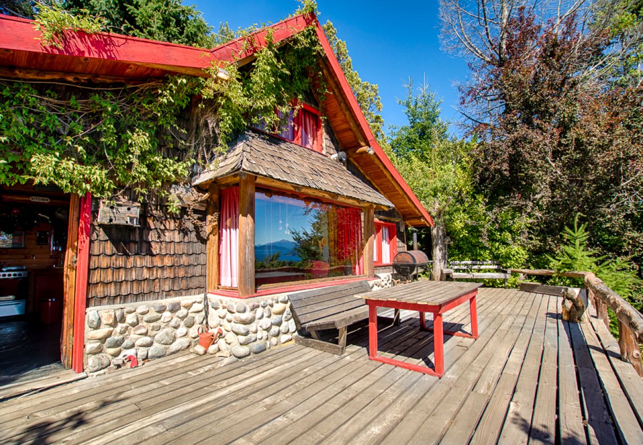 Casa en San Carlos de Bariloche - Rustica y Encantadora con vista al Lago