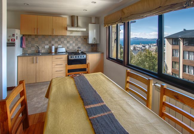 Apartamento en San Carlos de Bariloche - El Coral departamento con estacionamiento Apartamento en San Carlos de Bariloche - El Coral departamento con estacionamiento