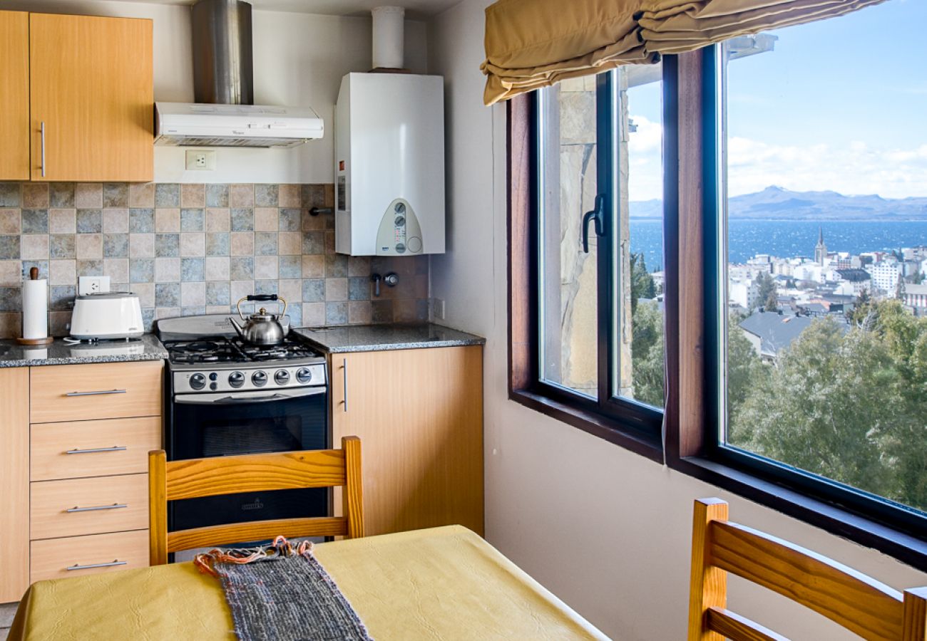 Apartamento en San Carlos de Bariloche - Dto. El Coral con estacionamiento