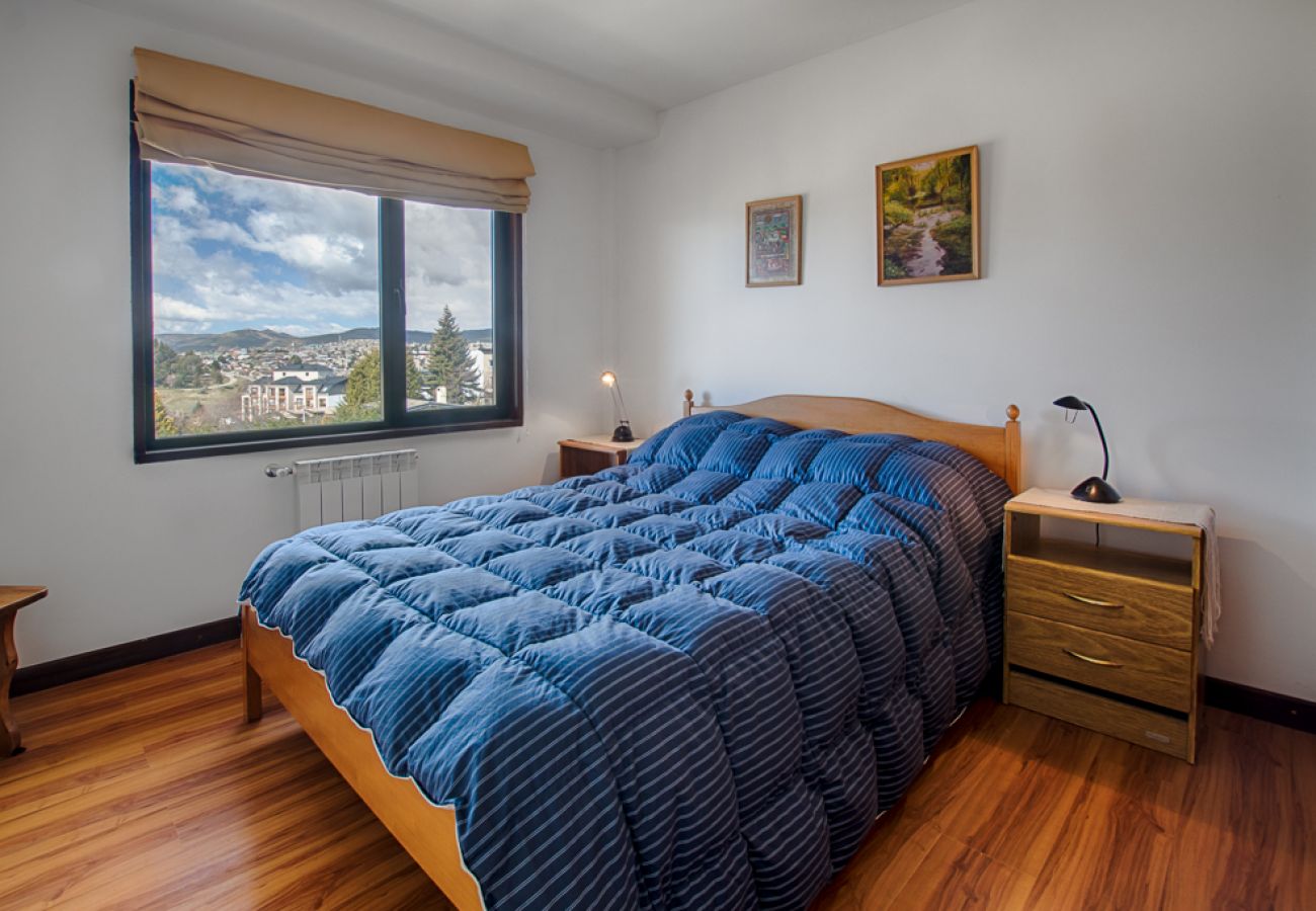 Apartamento en San Carlos de Bariloche - Dto. El Coral con estacionamiento