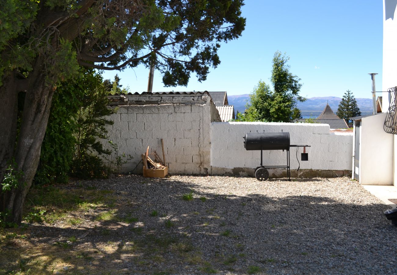 Casa en San Carlos de Bariloche - Casa Juancito, céntrica, parrilla y estacionamient