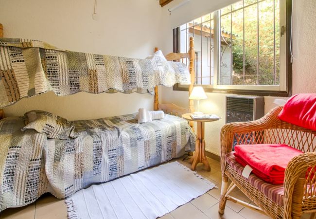 Casa en San Carlos de Bariloche - Casa Los Cerezos con estacionamiento Casa en San Carlos de Bariloche - Casa Los Cerezos con estacionamiento