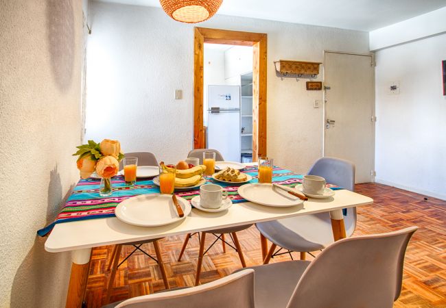 Apartamento en San Carlos de Bariloche - Simple, a una cuadra de todo! Apartamento en San Carlos de Bariloche - Simple, a una cuadra de todo!