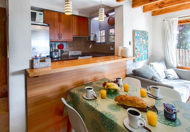 Casa en San Carlos de Bariloche - Sakura, perfecto para 4 con parrilla y Jardín Casa en San Carlos de Bariloche - Sakura, perfecto para 4 con parrilla y Jardín