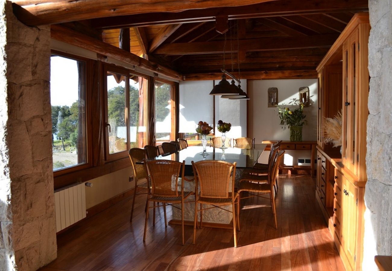Casa en San Carlos de Bariloche - Casa sobre el lago UF2 - TARIFA EN DOLARES