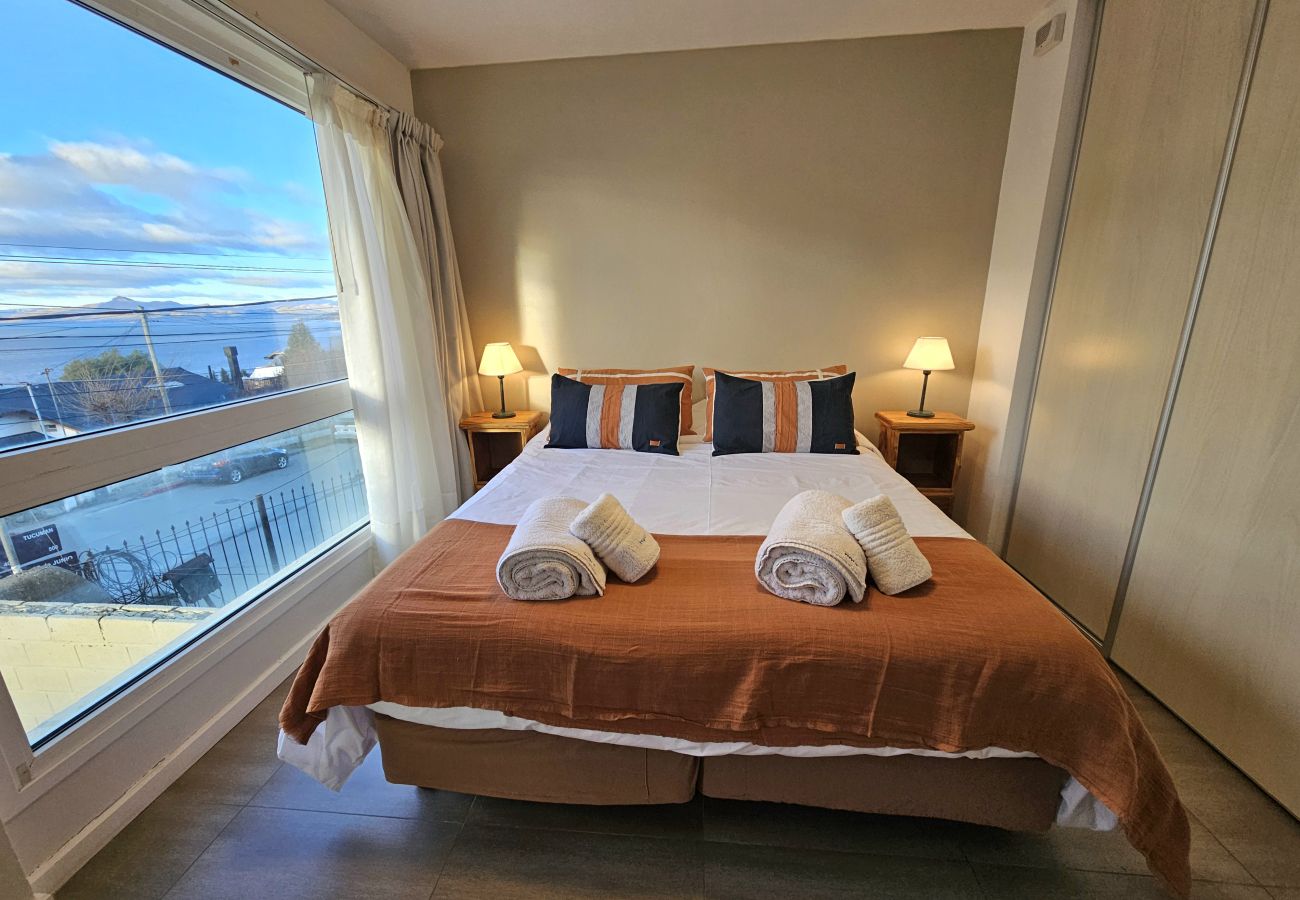 Apartamento en San Carlos de Bariloche - Araucaria departamento con espectacular vista al l