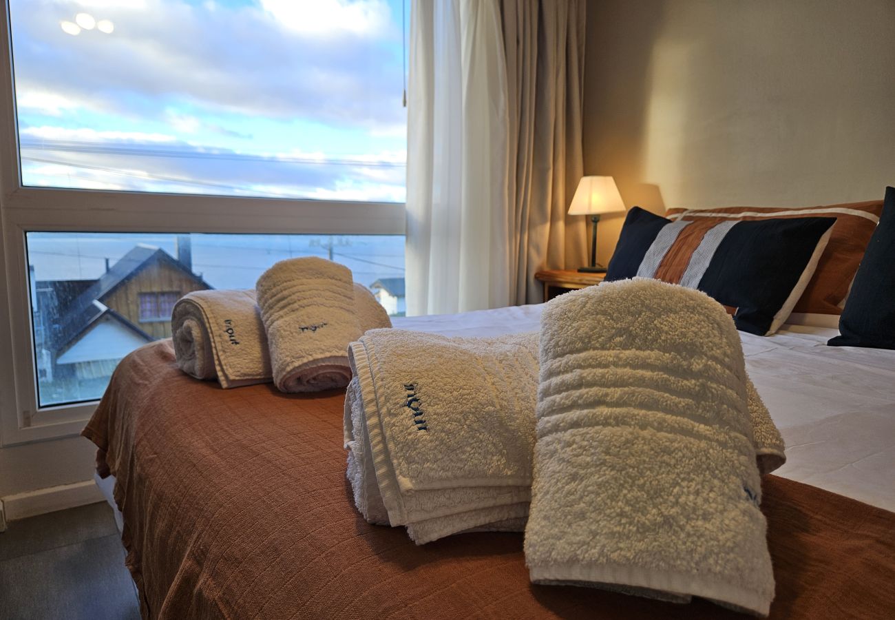 Apartamento en San Carlos de Bariloche - Araucaria departamento con espectacular vista al l