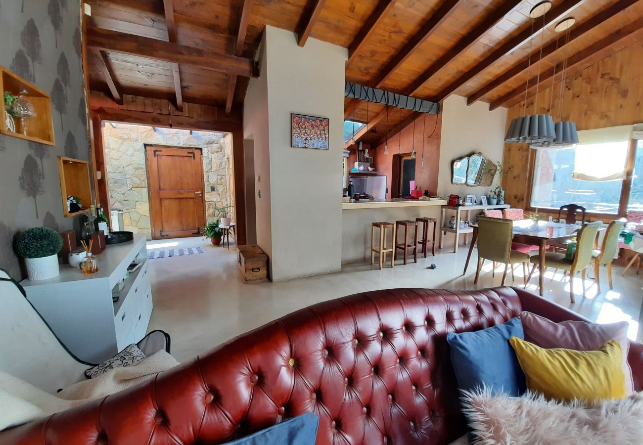Casa en San Carlos de Bariloche - Casa Estilo Campo  - TARIFA EN DOLARES