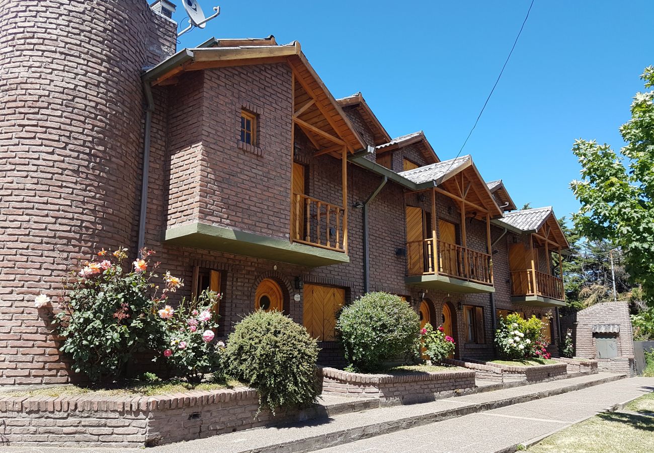 Apartamento en San Martin de los Andes - Aldea de montaña - Andarlibre