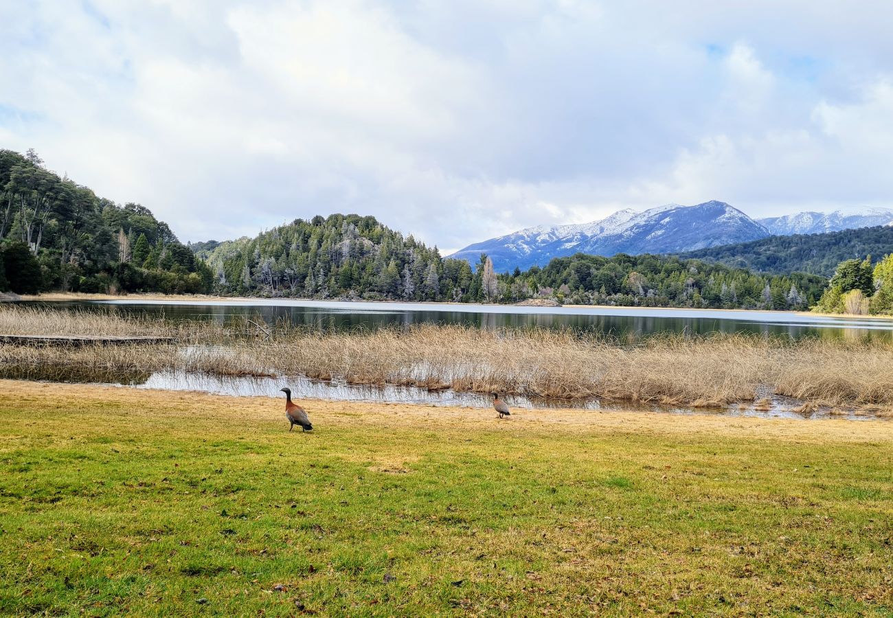 Casa en San Carlos de Bariloche - Casa Llao Llao con costa al lago -TARIFA EN DÓLARE