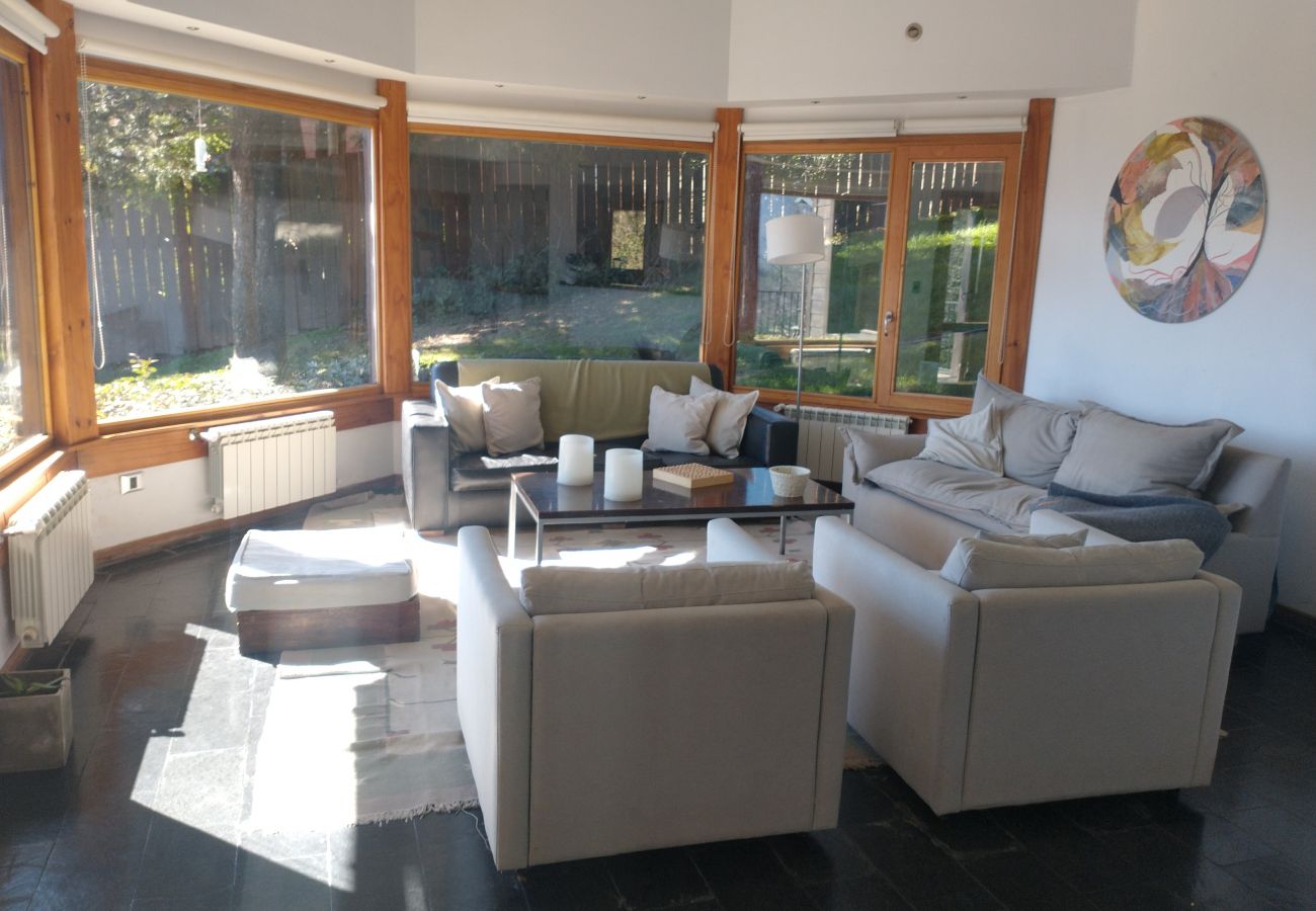 Casa en San Carlos de Bariloche - CASA SAUCO CON VISTA AL LAGO - TARIFA EN DOLARES
