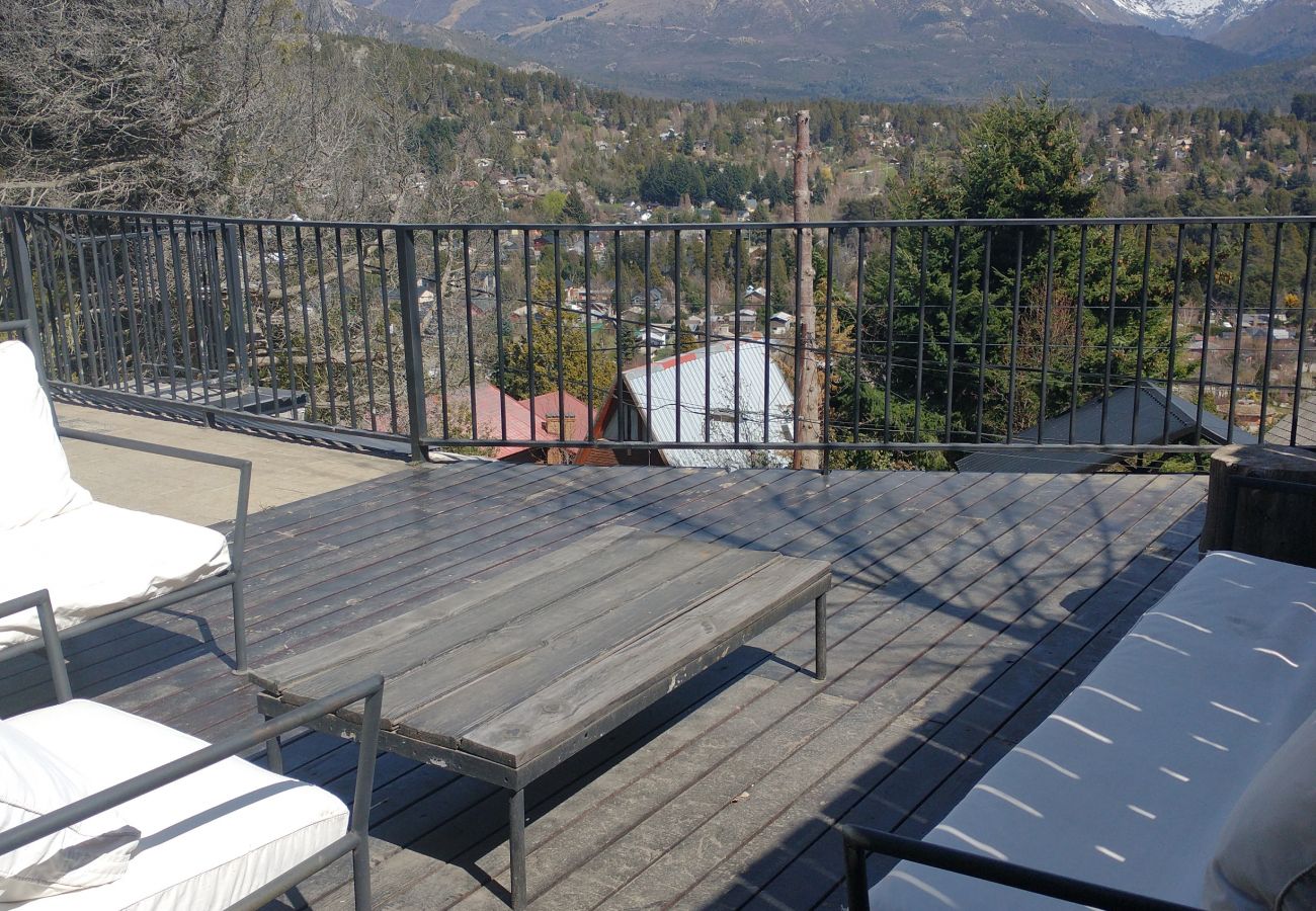 Casa en San Carlos de Bariloche - CASA SAUCO CON VISTA AL LAGO - TARIFA EN DOLARES