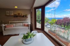 Apartamento en San Carlos de Bariloche - Letra y Música