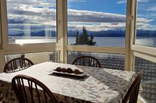 Apartamento en San Carlos de Bariloche - Duplex Nahuel Huapi con vista al lago y estac.