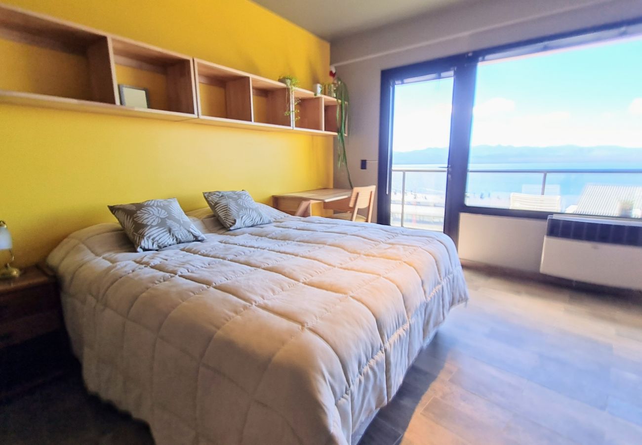 Estudio en San Carlos de Bariloche - Suite Michay con espectacular vista al lago
