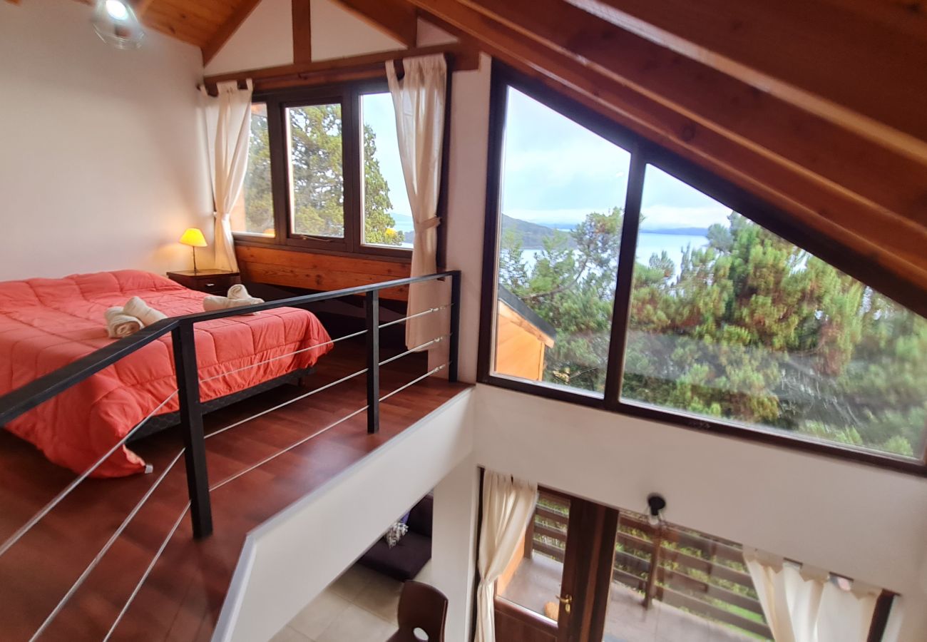 Apartamento en San Carlos de Bariloche - Dto. El Cipres con vista al lago y piscina