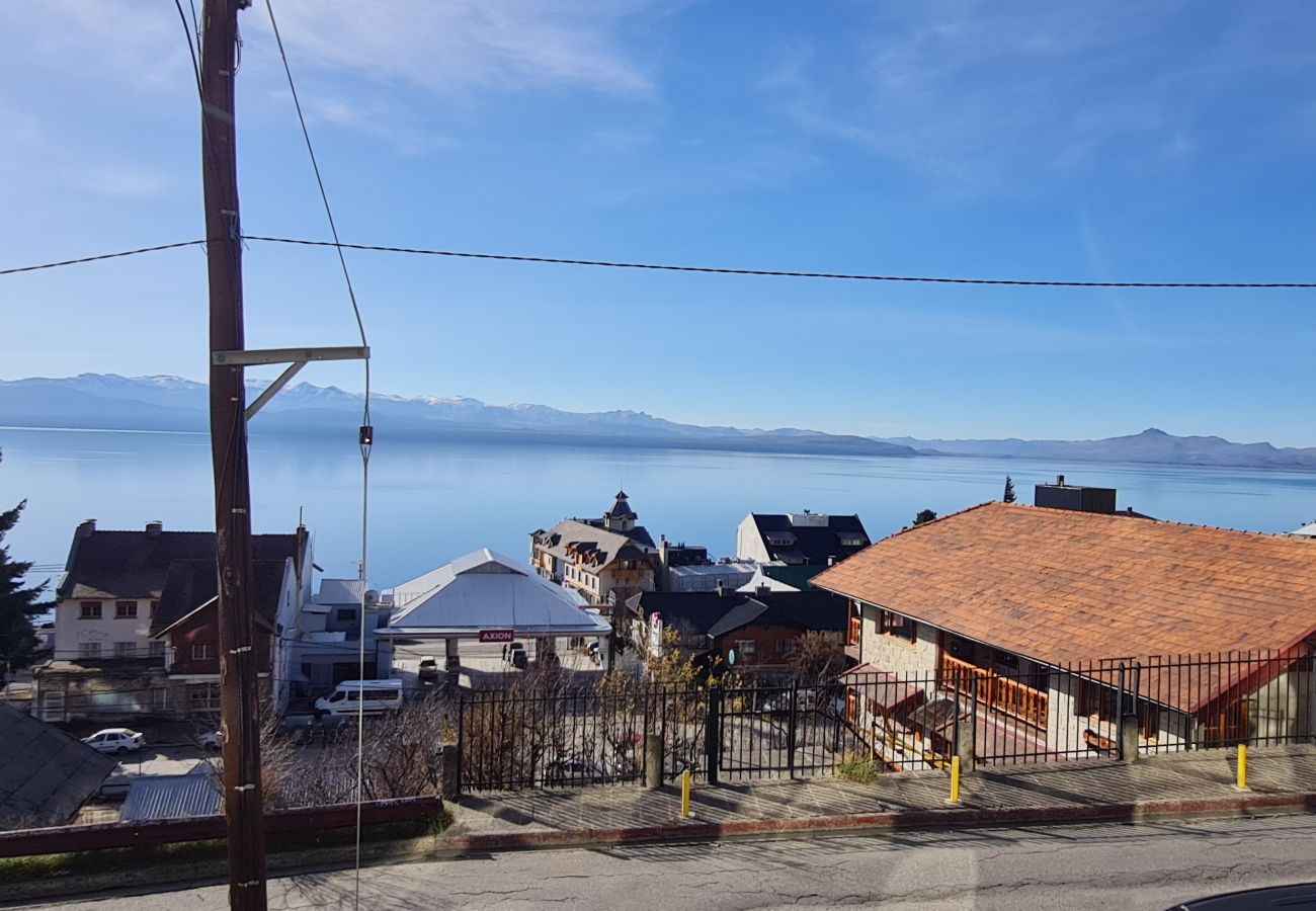 Apartamento en San Carlos de Bariloche - ATELIER DEL LAGO con WIFI!!!!!