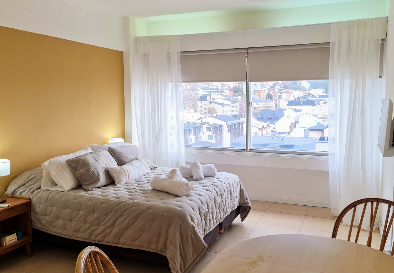 Estudio en San Carlos de Bariloche - DTO. INTI HAUS con vista al Lago OFERTA  JUNIO 10%