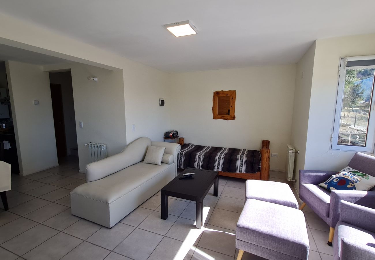 Casa en San Carlos de Bariloche - El Colibri con estacionamiento y Wifi