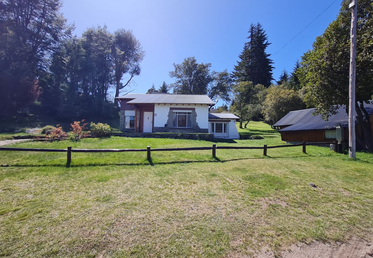 Casa en San Carlos de Bariloche - QUEMEY MAPU - TARIFA EN DOLARES