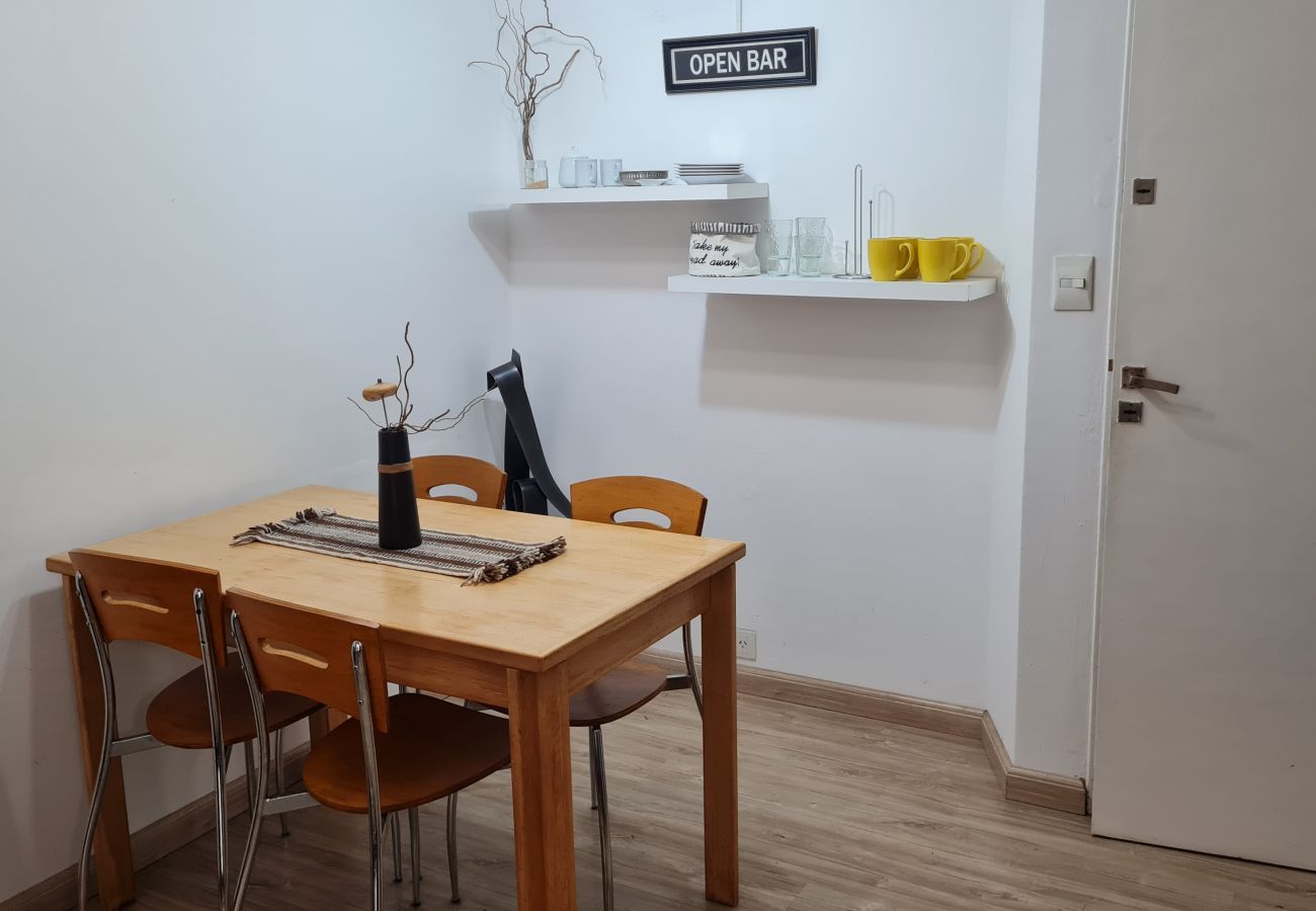 Apartamento en San Carlos de Bariloche - Dto. Mora a pasos del Centro Civico