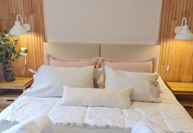 Estudio en San Carlos de Bariloche - OTTO departamento  con vista al lago Estudio en San Carlos de Bariloche - OTTO departamento  con vista al lago