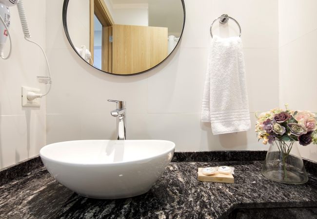 Estudio en San Carlos de Bariloche - MERAKI, departamento  en pleno centro Estudio en San Carlos de Bariloche - MERAKI, departamento  en pleno centro