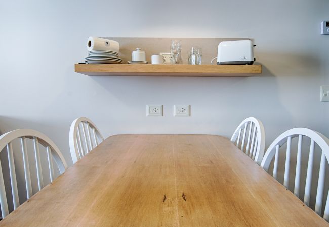 Estudio en San Carlos de Bariloche - LA PERLITA departamento en pleno centro Estudio en San Carlos de Bariloche - LA PERLITA departamento en pleno centro