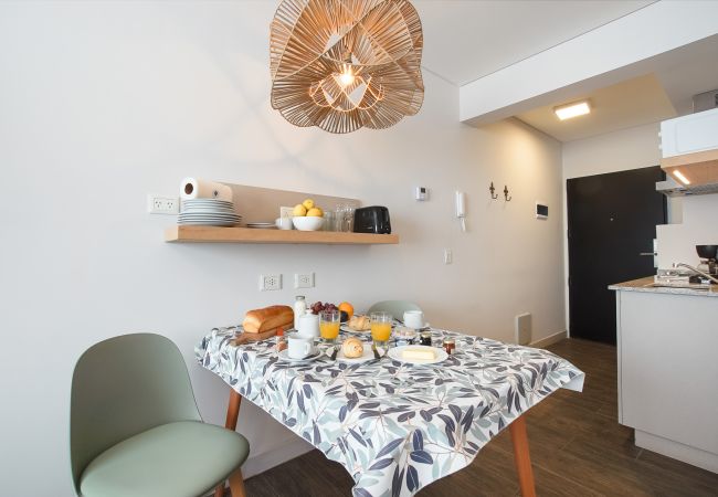 Estudio en San Carlos de Bariloche - TRONADOR departamento en pleno centro Estudio en San Carlos de Bariloche - TRONADOR departamento en pleno centro