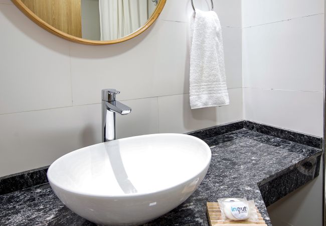 Estudio en San Carlos de Bariloche - TRONADOR departamento en pleno centro Estudio en San Carlos de Bariloche - TRONADOR departamento en pleno centro