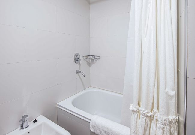 Estudio en San Carlos de Bariloche - TRONADOR departamento en pleno centro Estudio en San Carlos de Bariloche - TRONADOR departamento en pleno centro