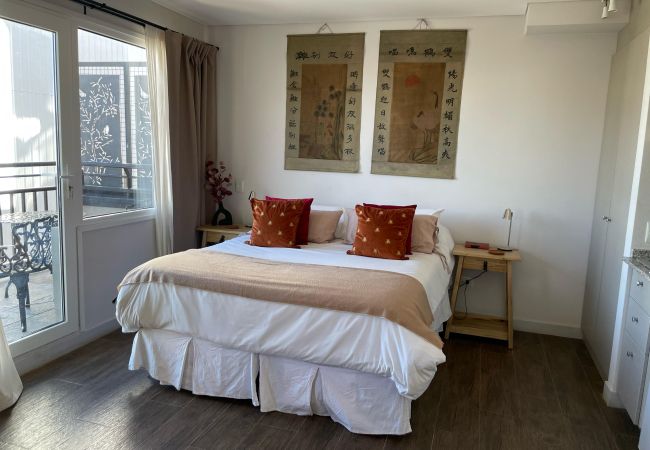 Estudio en San Carlos de Bariloche - LA ORIENTAL EN PLENO CENTRO Estudio en San Carlos de Bariloche - LA ORIENTAL EN PLENO CENTRO