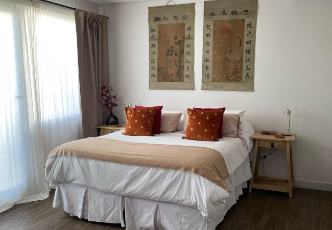 Estudio en San Carlos de Bariloche - LA ORIENTAL EN PLENO CENTRO Estudio en San Carlos de Bariloche - LA ORIENTAL EN PLENO CENTRO