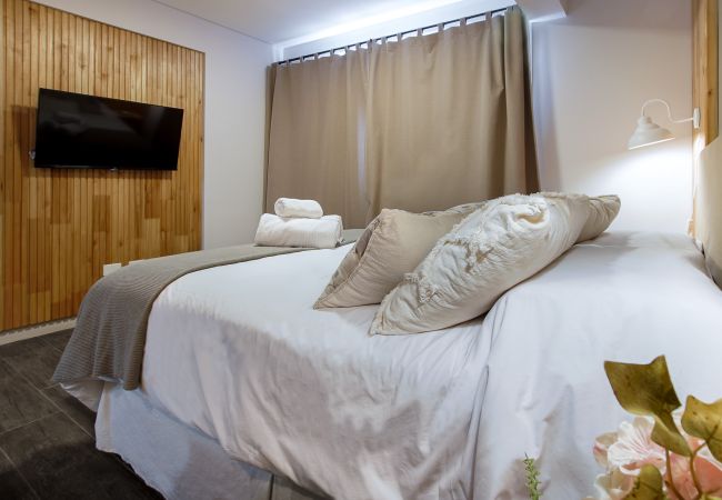 Estudio en San Carlos de Bariloche - ROSA MOSQUETA a pasos de la calle Mitre Estudio en San Carlos de Bariloche - ROSA MOSQUETA a pasos de la calle Mitre