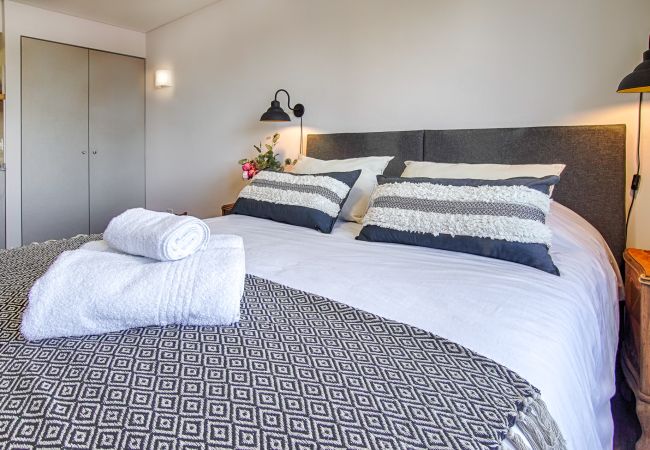 Estudio en San Carlos de Bariloche - PICAFLOR RUBI departamento  en pleno centro Estudio en San Carlos de Bariloche - PICAFLOR RUBI departamento  en pleno centro