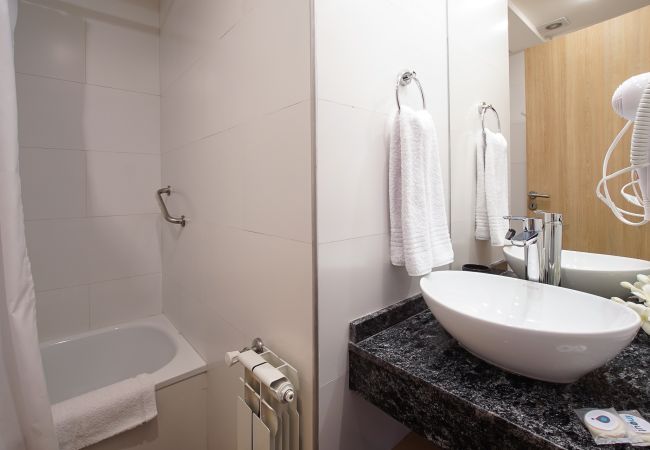 Estudio en San Carlos de Bariloche - PICAFLOR RUBI departamento  en pleno centro Estudio en San Carlos de Bariloche - PICAFLOR RUBI departamento  en pleno centro