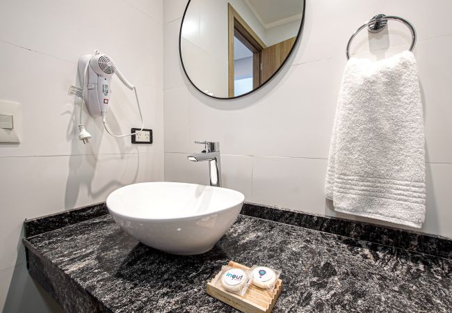 Estudio en San Carlos de Bariloche - BARDANA departamento en pleno centro Estudio en San Carlos de Bariloche - BARDANA departamento en pleno centro