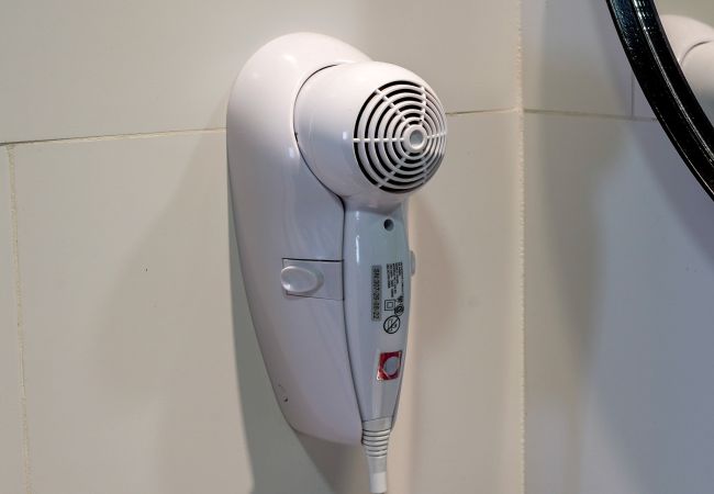 Estudio en San Carlos de Bariloche - RUSITO con vista al lago en pleno Centro Estudio en San Carlos de Bariloche - RUSITO con vista al lago en pleno Centro