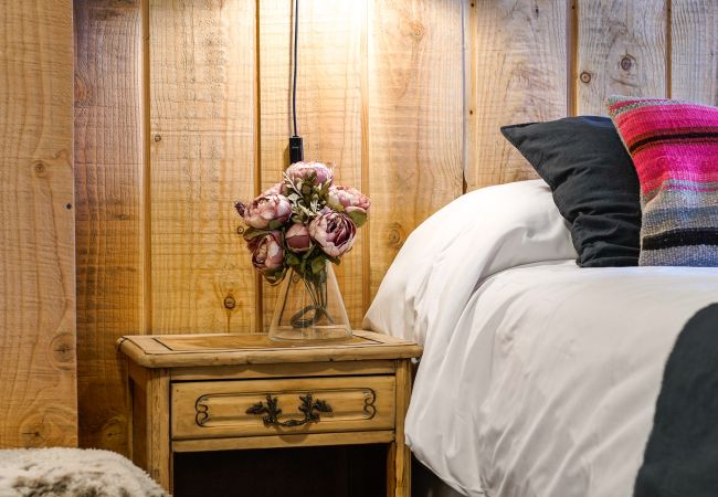 Estudio en San Carlos de Bariloche - RUSITO con vista al lago en pleno Centro Estudio en San Carlos de Bariloche - RUSITO con vista al lago en pleno Centro